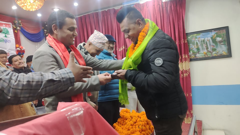 नेकपा परित्याग गरि ५१ जना नेपाली कांग्रेसमा प्रवेश