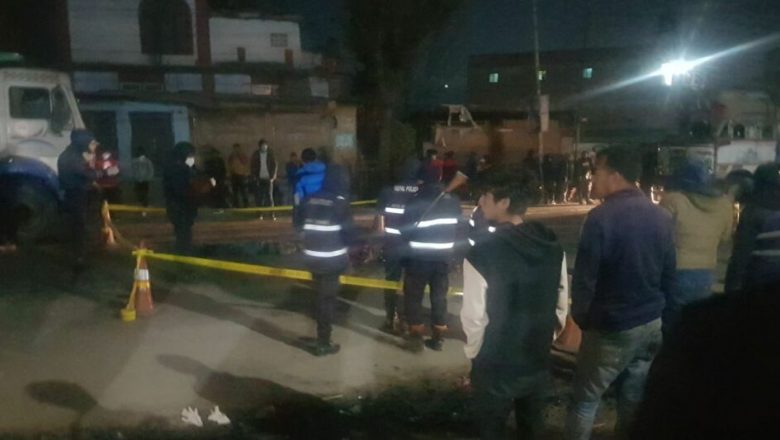 टिपरको ठक्करबाट दुई जना पैदल यात्रुको घटना स्थलमै मृत्यु