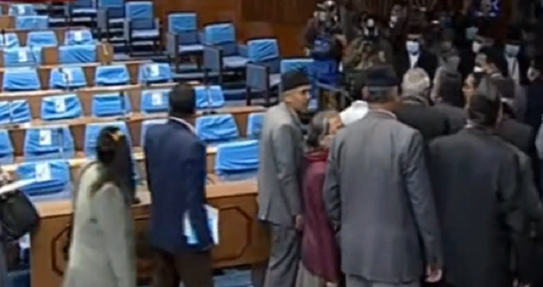 सर्वोच्चको फैसलाप्रति दाहाल नेपाल पक्षको आपत्ति, संसद बैठक बहिस्कार