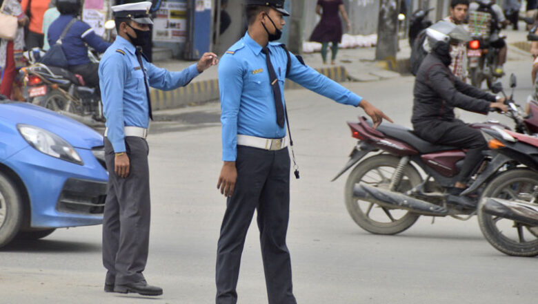 सवारी नियम उल्लङ्घन गर्ने चालक कारबाहीमा