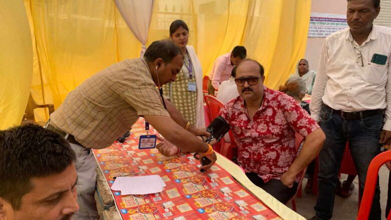 कृष्णनगरमा जेष्ठ नागरिक स्वास्थ्य परीक्षण तथा औषधि वितरण कार्यक्रम सम्पन्न