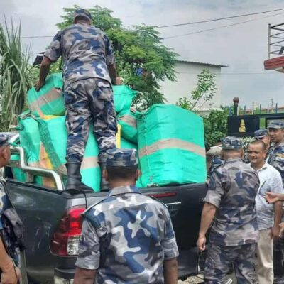 सशस्त्र प्रहरीको सूचनामा १६ लाख बराबरको अबैध सामान बरामद